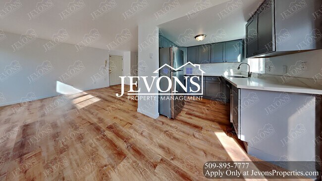 Foto del edificio - 1722 E 56th St