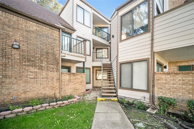 Building Photo - 2314 Bamboo Dr