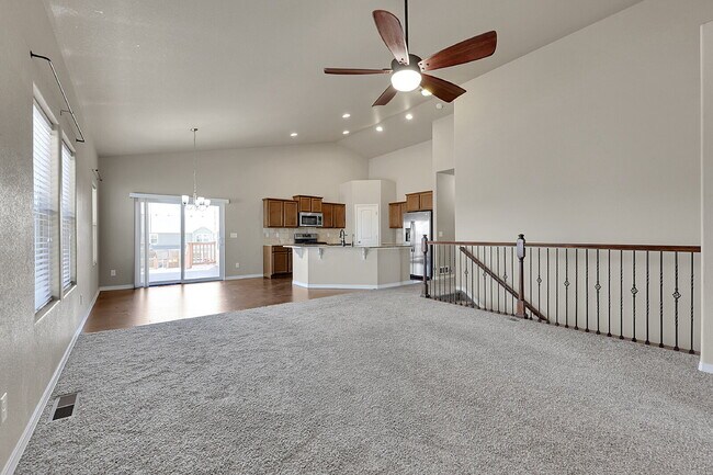 Foto del edificio - $2,995.00 - 6 Bedrooms, 3 Bathrooms, Singl...