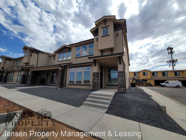 Building Photo - 4 br, 2.5 bath House - 687 South Guy Lane ...