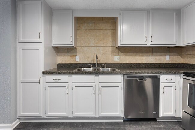 Foto del edificio - 577 NW Valleybrook Rd