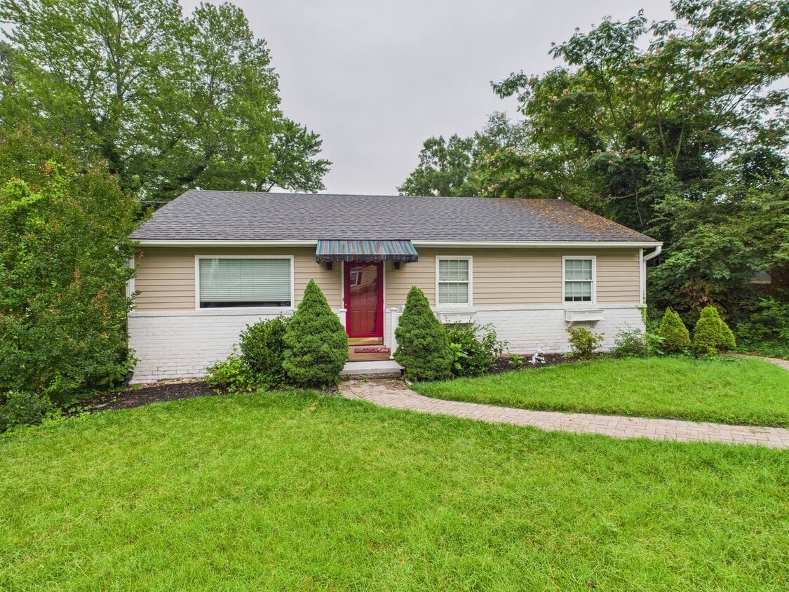 Foto principal - 1109 Dinwiddie Ave