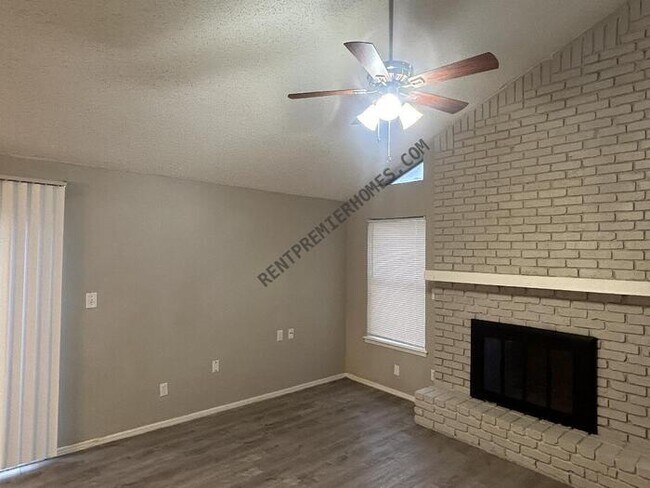 Foto del edificio - 12909 E 28th St