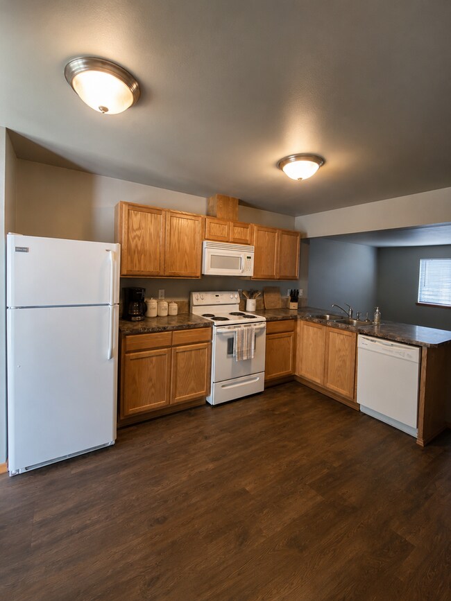Foto del edificio - Skip Shared Laundry—Upgrade Your Lifestyle! he Yakima Home You've Been Waiting For.