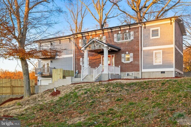 Foto del edificio - 6218 Suitland Rd