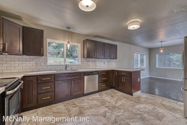 Building Photo - 3 br, 1.5 bath House - 9321 Crescent Valle...