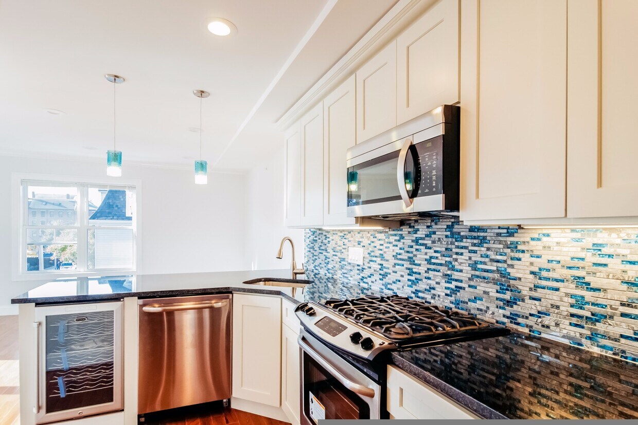 Foto principal - 95 Maverick St