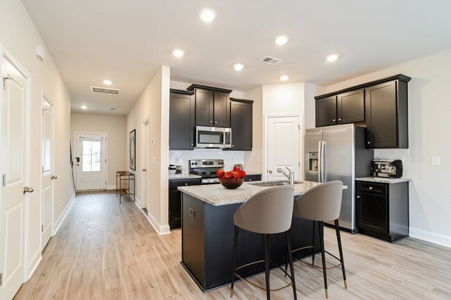 3BR, 2.5BA - 1,407SF - Kitchen - Mintworth Commons