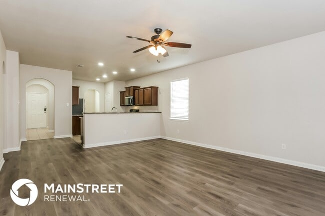 Building Photo - 12417 Shine Ave