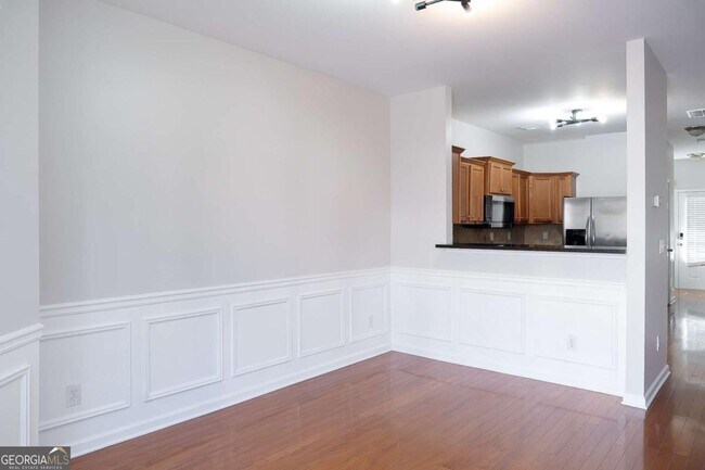 Foto del edificio - 3090 Branham Dr