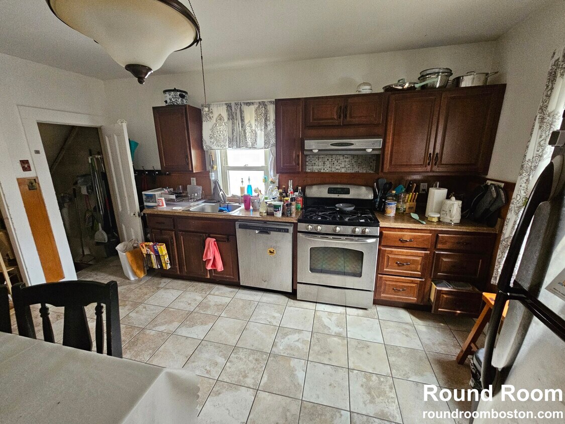 Foto principal - 58 Winship St