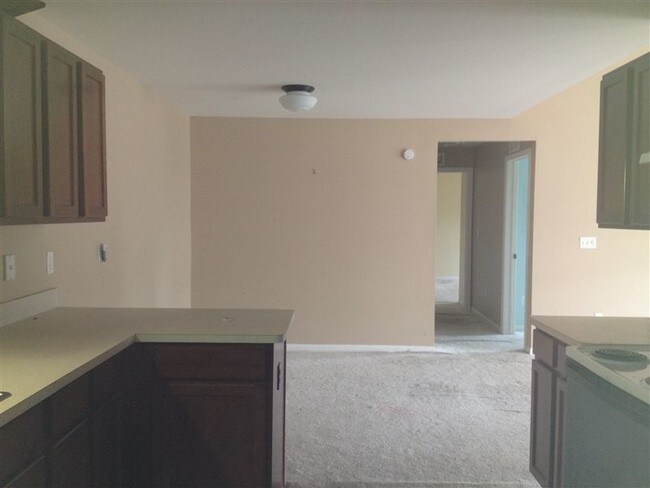 Building Photo - 783 Amberly Dr