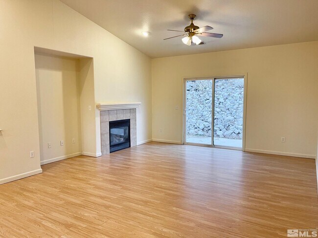 Foto del edificio - 4075 Venetian Ct