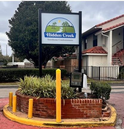 Foto del edificio - 1608 Long Ridge Ct