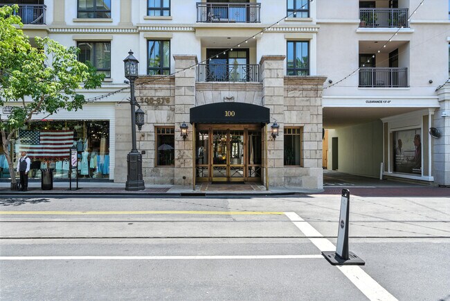 Foto del edificio - 403 Caruso Ave