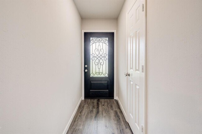 Foto del edificio - 9617 Caffrey St