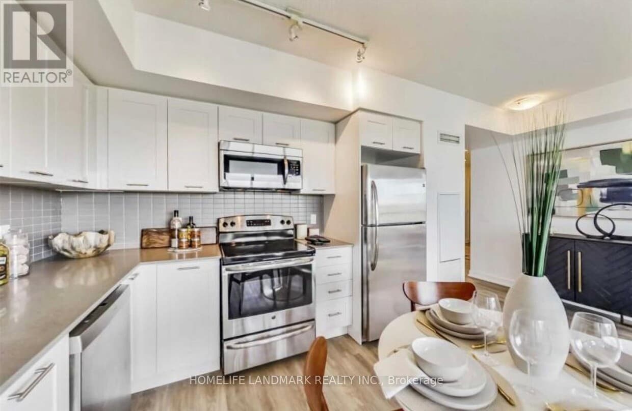 Photo principale - 2220-2220 Lake Shore Blvd W