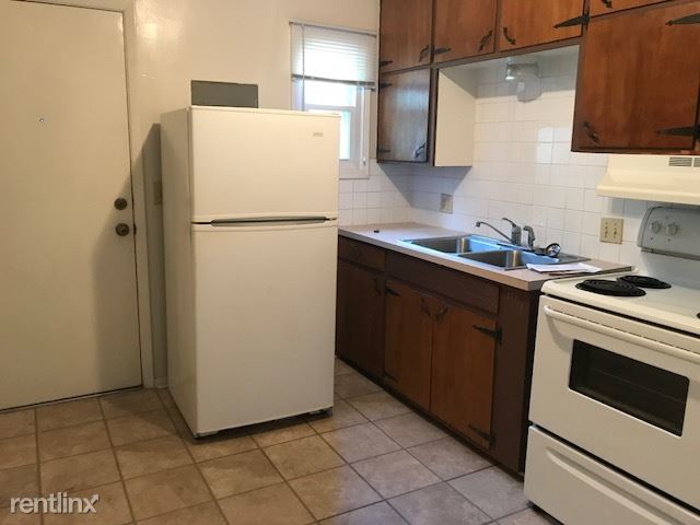 Building Photo - 2 br, 1 bath Apartment - 3106 W Mentor