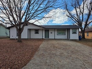 Building Photo - 1625 North St