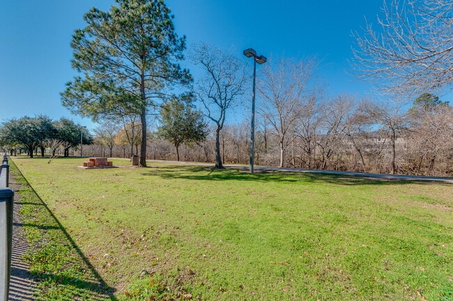 Photo - 2 BEDROOM/2 BATH FABULOUS LOCATION AT THE DESIRABLE ENERGY CORRIDOR Apartment