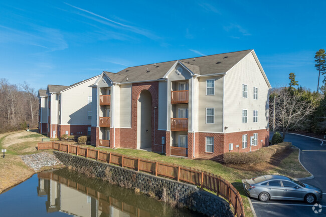 Building Photo - The Lodge at Lakeshore