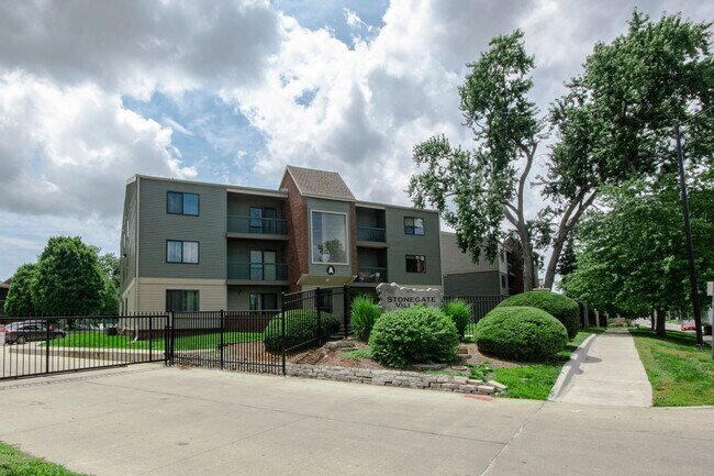 Foto del edificio - Stonegate Village by Royse + Brinkmeyer