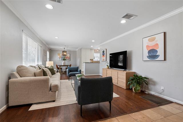 Foto del edificio - 10615 Larchfield Ln