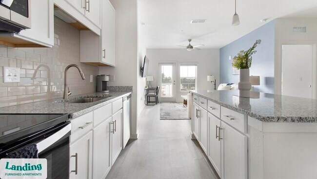 Foto del edificio - 12525 Tibbets Ln