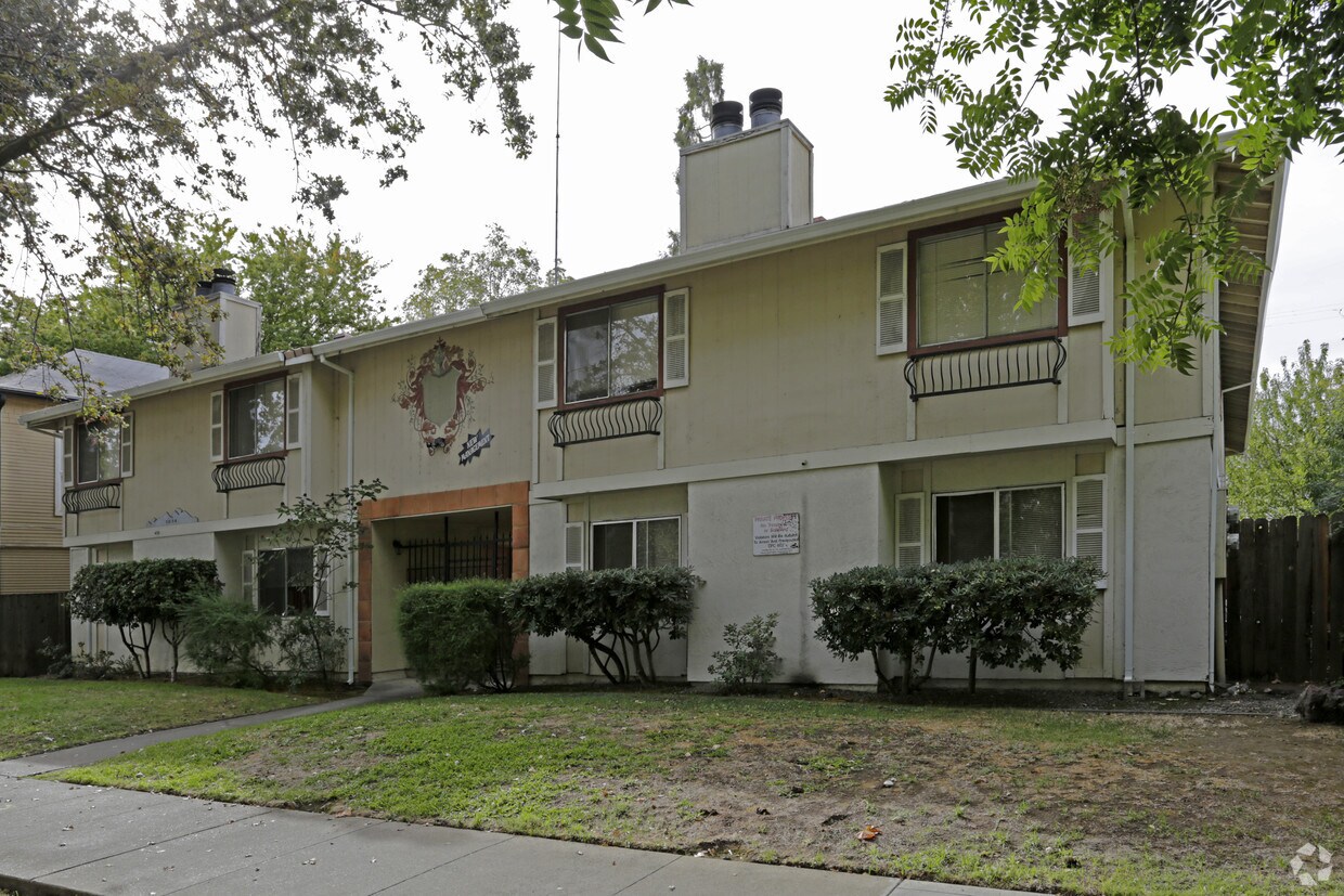 Building Photo - 1814 V St