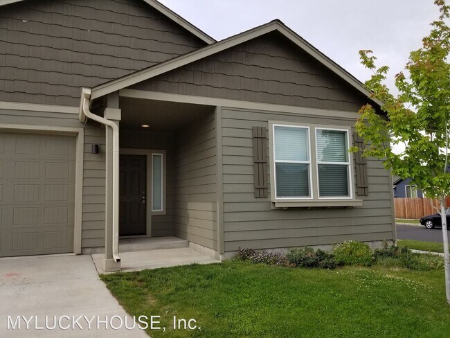 Foto del edificio - 4 br, 2.5 bath House - 21246 Golden Mkt