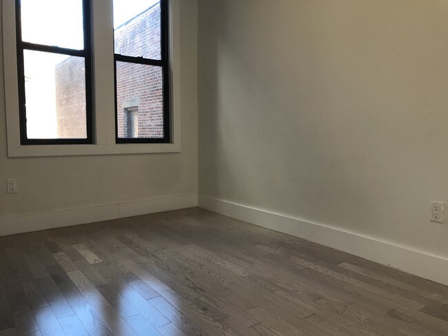 Foto del edificio - 212 60th St