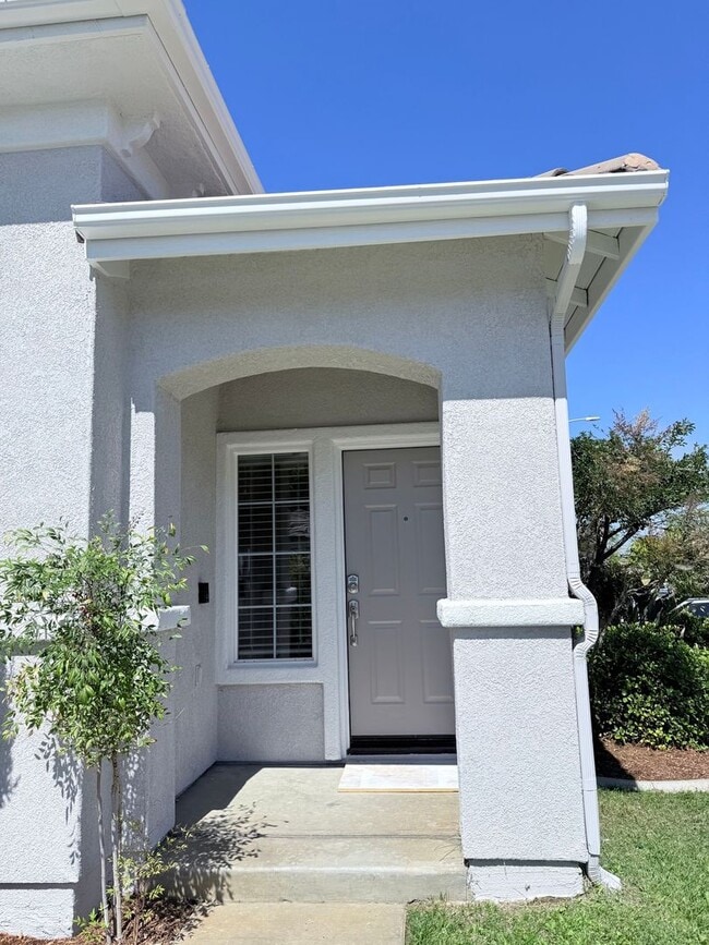Foto del edificio - 13403 Hawthorn Ave