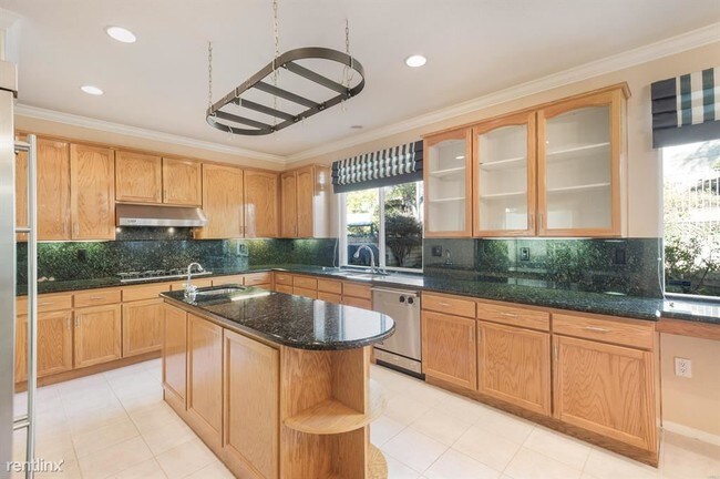 Foto del edificio - 5 br, 3 bath House - 2687 Capella Way
