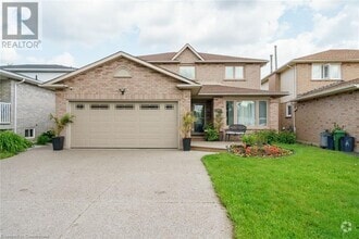 Building Photo - 39 Bonaparte Way