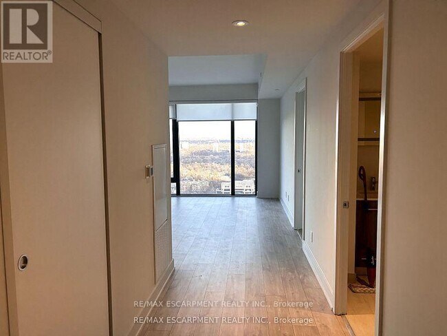 Photo du bâtiment - 8 Cumberland St