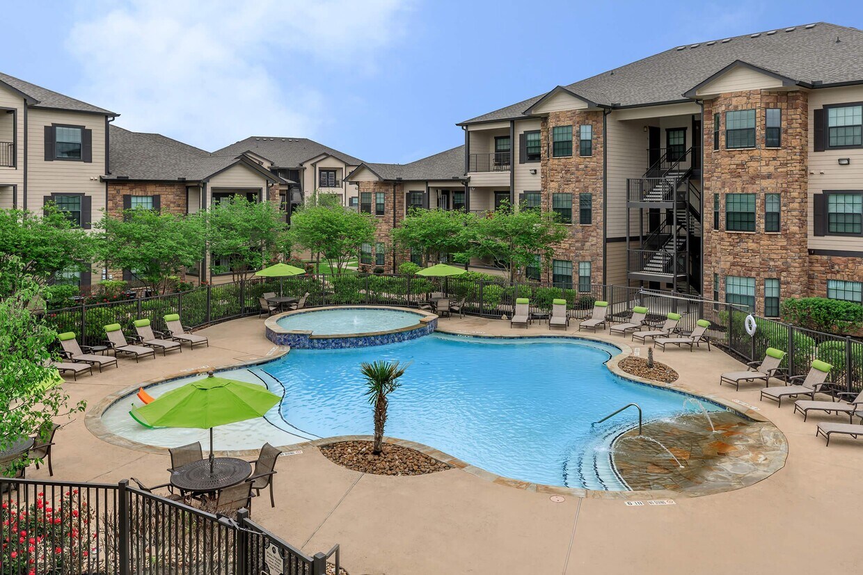 Hudson Trails Apartments Apartments in Bryan, TX