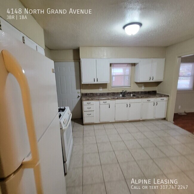 Building Photo - 4148 N Grand Ave