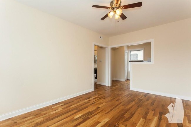 Foto del edificio - 1444 W Byron St