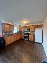 Building Photo - 5 Tuve Ln