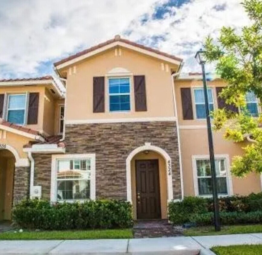 Foto principal - 4324 Maybelle Ln