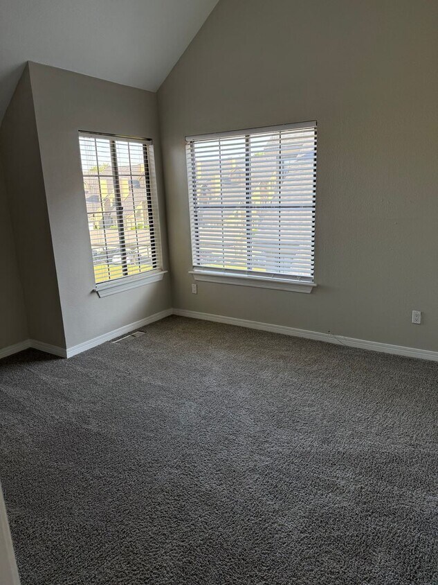 Foto del edificio - Newly Renovated 2 Bed 2 Bath