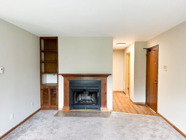 Foto del edificio - 6750 Park Ridge Dr