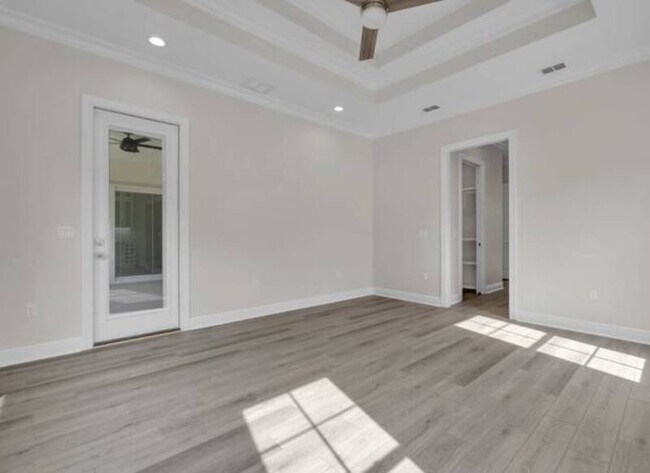 Foto del edificio - 1767 San Damian Rd