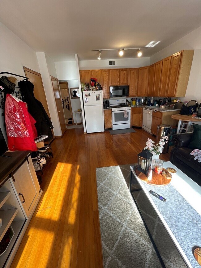 Foto del edificio - 628 W Patterson Ave