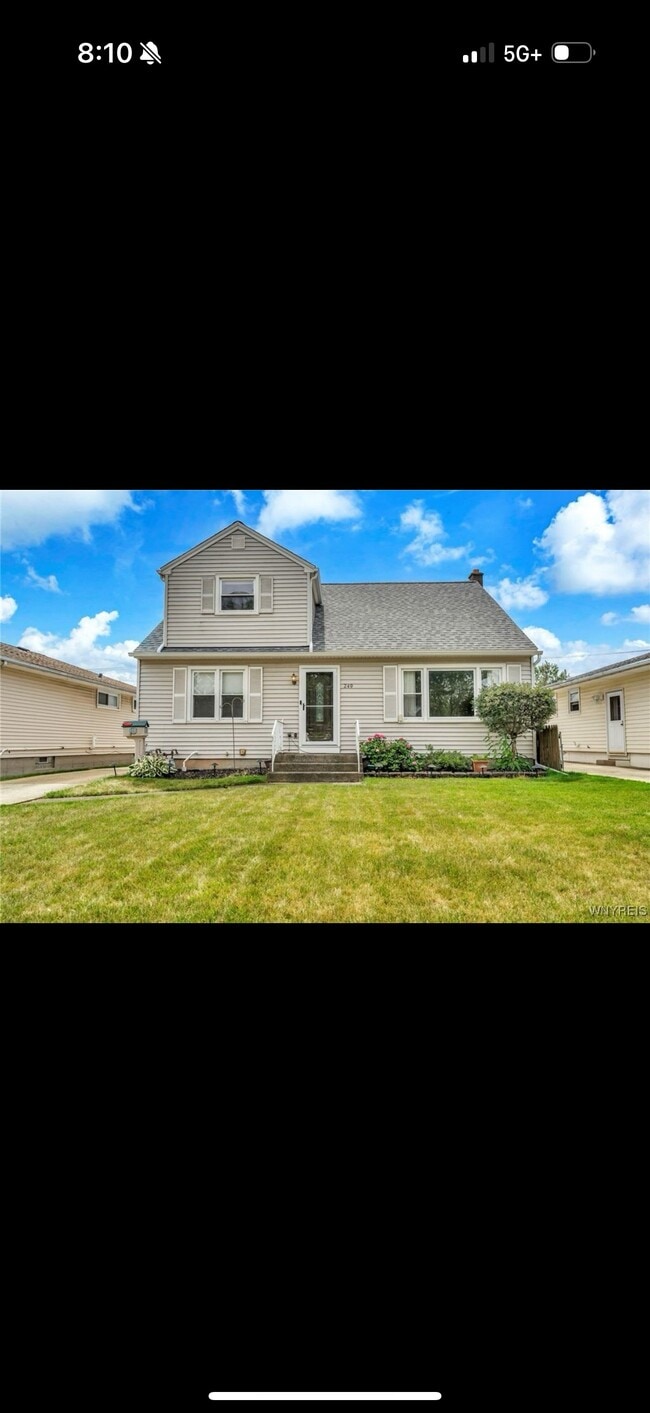 Building Photo - 249 Dunlop Ave