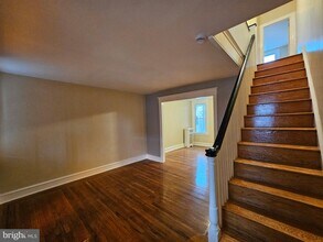 Building Photo - 4008 Gilham St