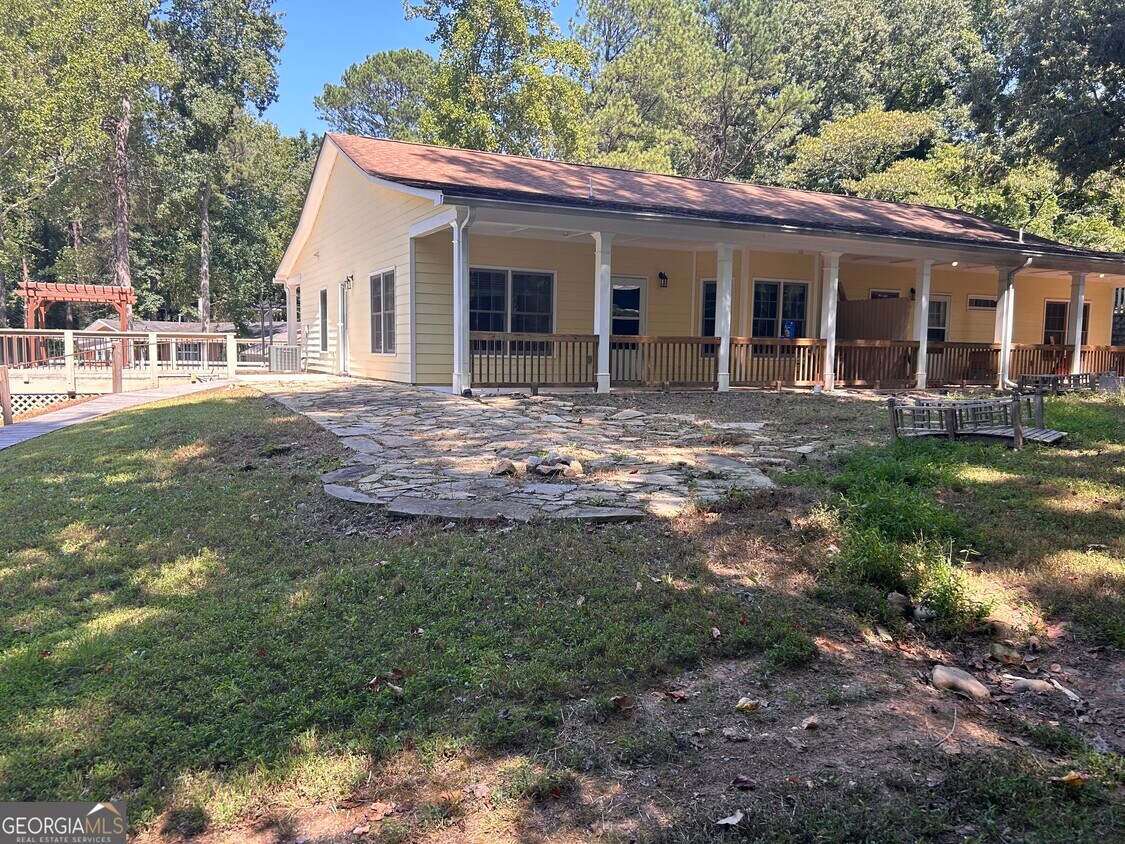 Primary Photo - 7440 Bells Ferry Rd