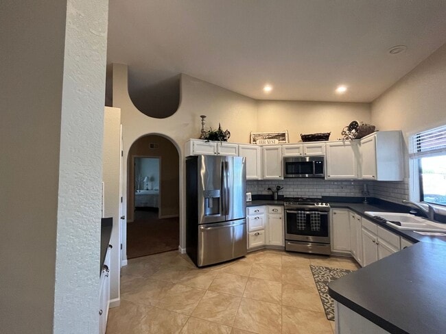 Building Photo - 5102 Calle Cumbre
