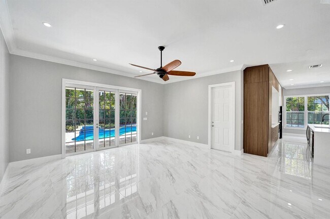 Foto del edificio - 1326 SW 23rd St