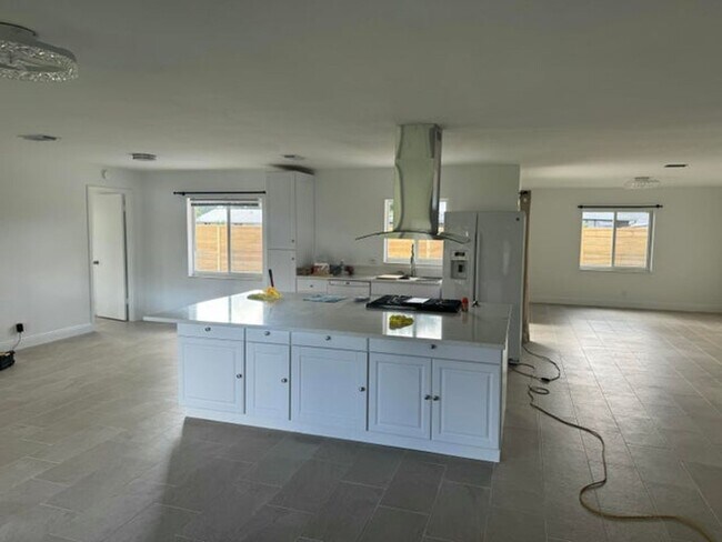 Building Photo - 4735 Blue Pine Cir